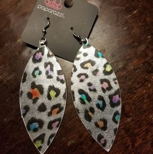 New Paparazzi leather print earrings